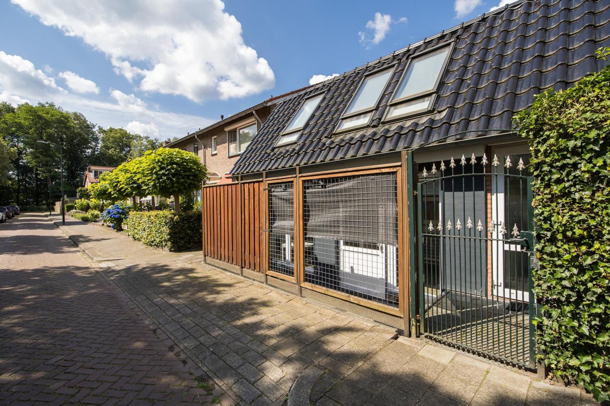 Luxe Wellness Apartment Apeldoorn With Jacuzzi And Sauna المظهر الخارجي الصورة