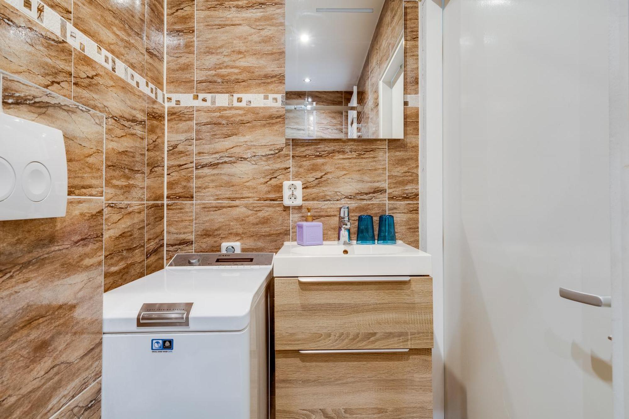 Luxe Wellness Apartment Apeldoorn With Jacuzzi And Sauna المظهر الخارجي الصورة